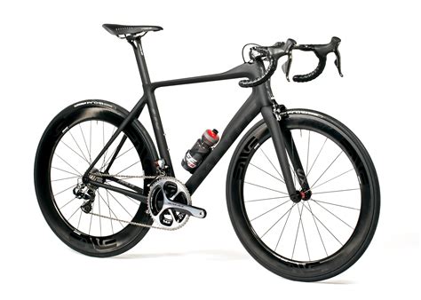 Parlee bikes - Designed by Bob Parlee and individually hand built by a talented team of craftsmen inspired by the PARLEE mission to build the world’s finest carbon fiber bikes PARLEE Cycles | 2019 RZ7 About